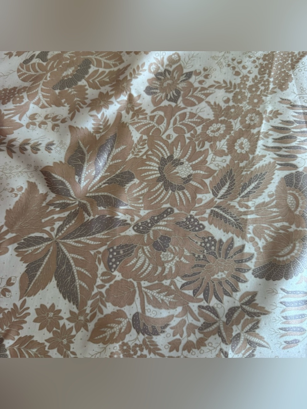 Vintage Smithsonian Institution 100% Silk Botanical Floral Scarf Made in Japan - Picture 2 of 10